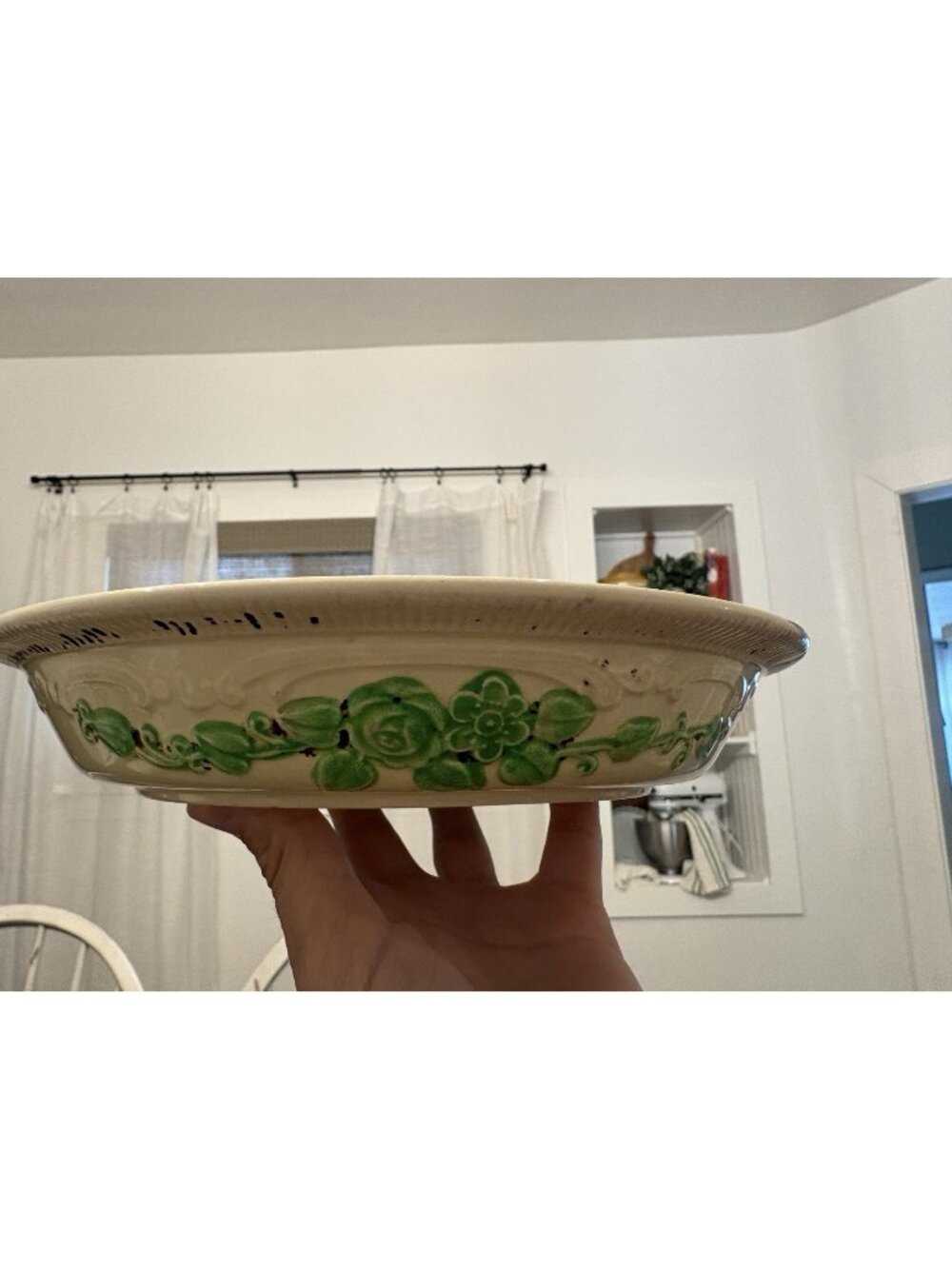 Vintage Homer Laughlin Pie Plate Oven Serve Raised Floral Design USA